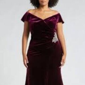 Alex Evenings off shoulder beaded burgundy wine velvet gown dress size 24W